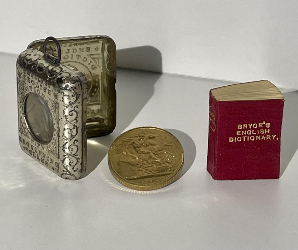 zantiques-co-uk-bryce-miniature-dictionary-smallest-english